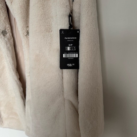 BNWT Teddy Beige Coat in Small - Picture 5 of 6